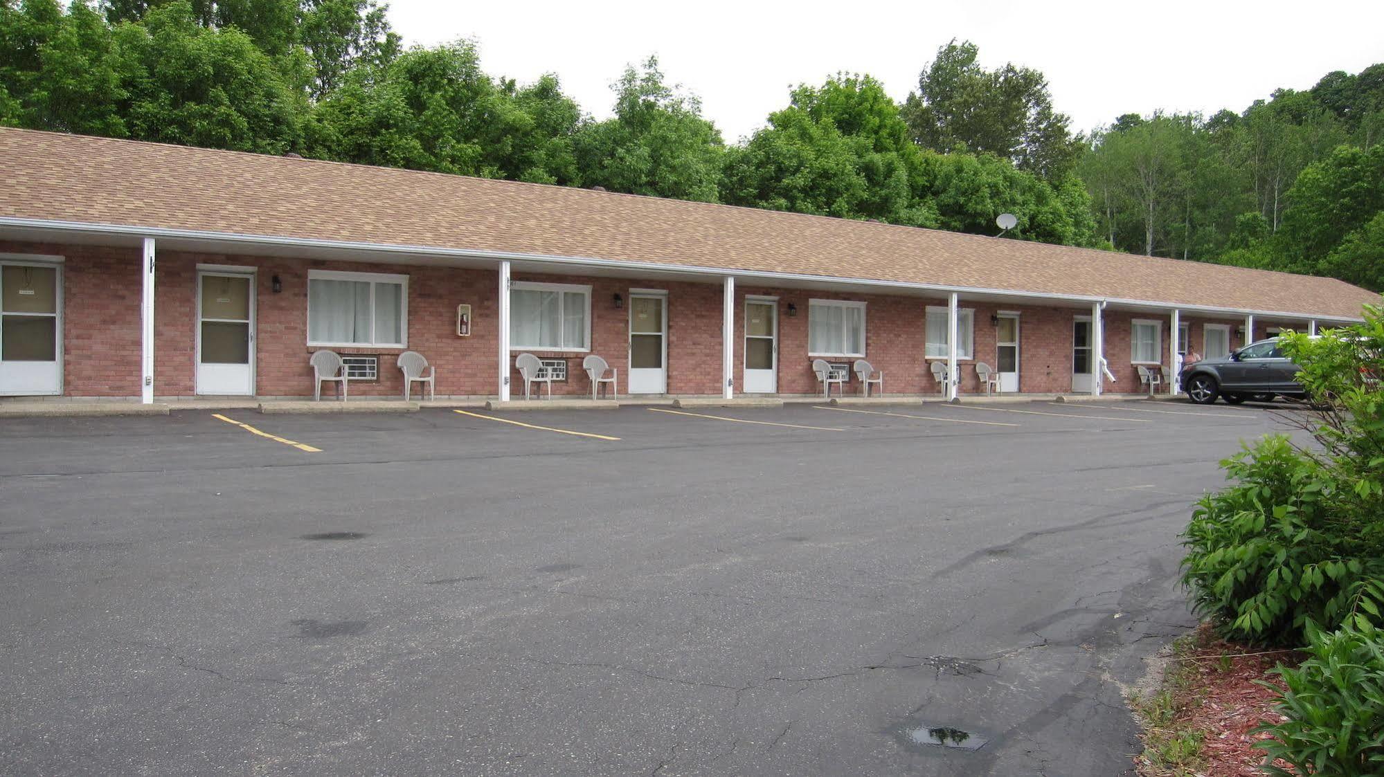 Wellington Inn Bracebridge Exteriör bild